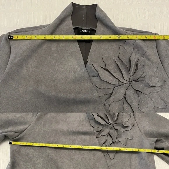 CARTISE Faux Suede Open Front Waterfall  Grey Jacket Floral Applique Neutral - Picture 17 of 17